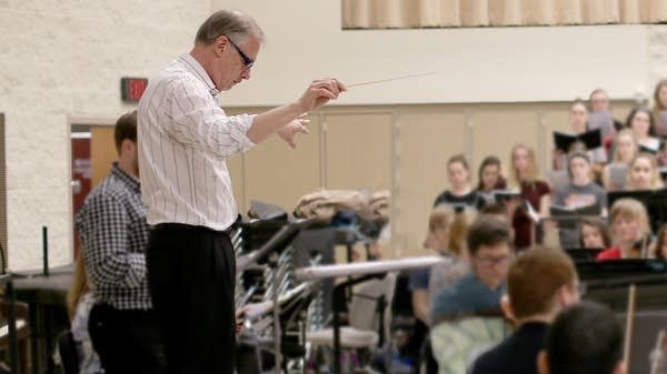 Composer Rene Clausen wakes a 'Sleeping Giant' for farewell to Virginia's Goodman Auditorium