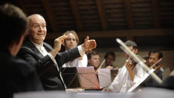 Listen: Takács-Nagy leads the St. Paul Chamber Orchestra in its season finale