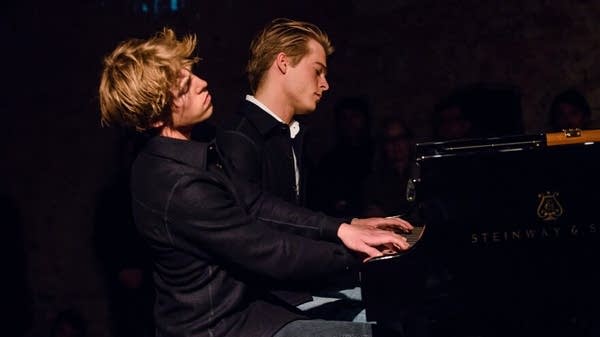 Poster Piano duo Lucas and Arthur Jussen