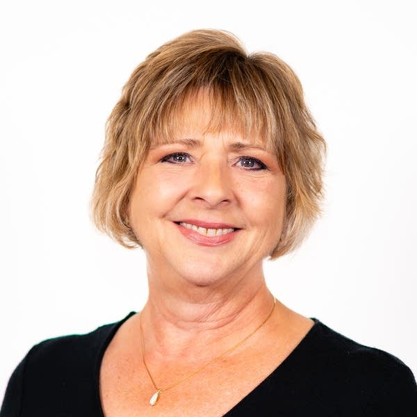 Friday Favorites: Listener requests with guest host Julie Amacher